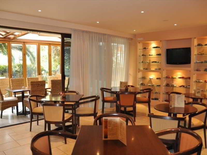 Hotel Chris Athene Buitenkant foto